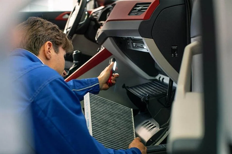 Volkswagen cabin pollen filter service